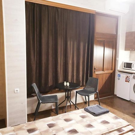 Studio Tea Apartment Sliven Bagian luar foto